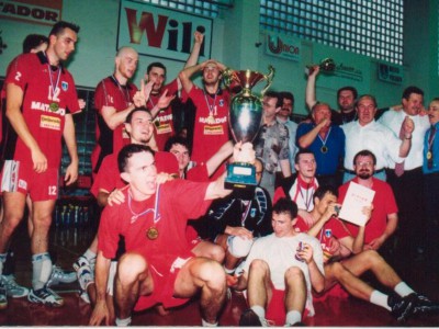 2000 1.titul